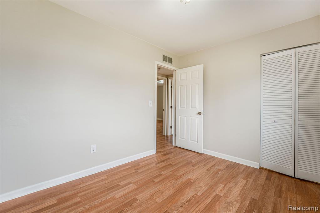 2476 Eastern Avenue Rochester Hills, MI 48307 - Photo 14 of 22