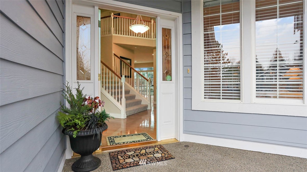 17306 Southeast 185th Street Renton, WA 98058 - Photo 2 of 19 Gallery Image 2