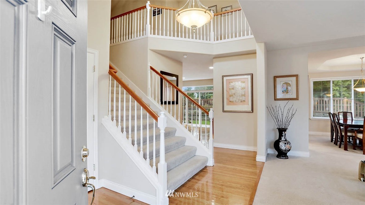 17306 Southeast 185th Street Renton, WA 98058 - Photo 3 of 19 Gallery Image 3