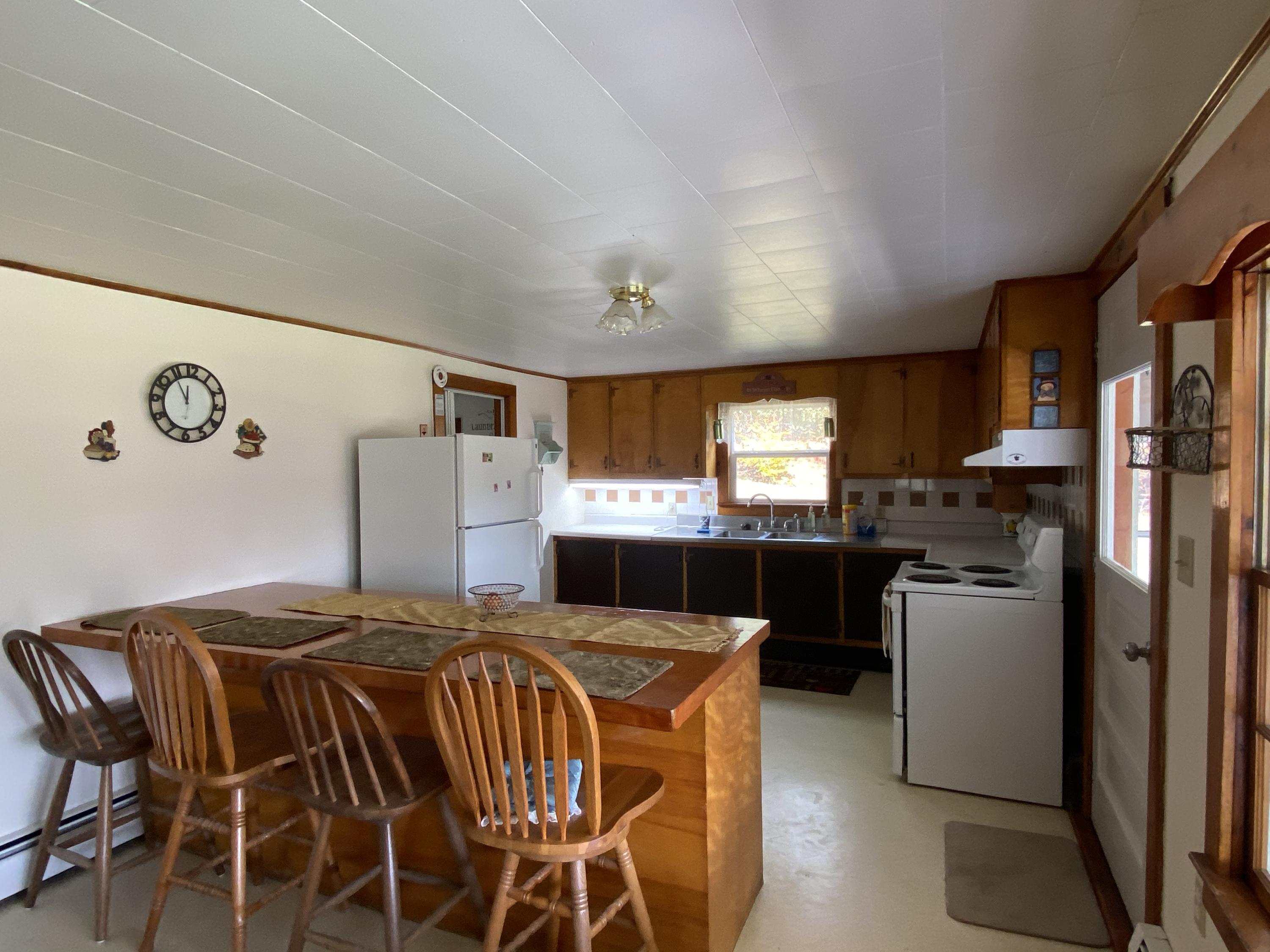 112 Boston Road Winterport, ME 04496 - Photo 18 of 49 Electric Stove