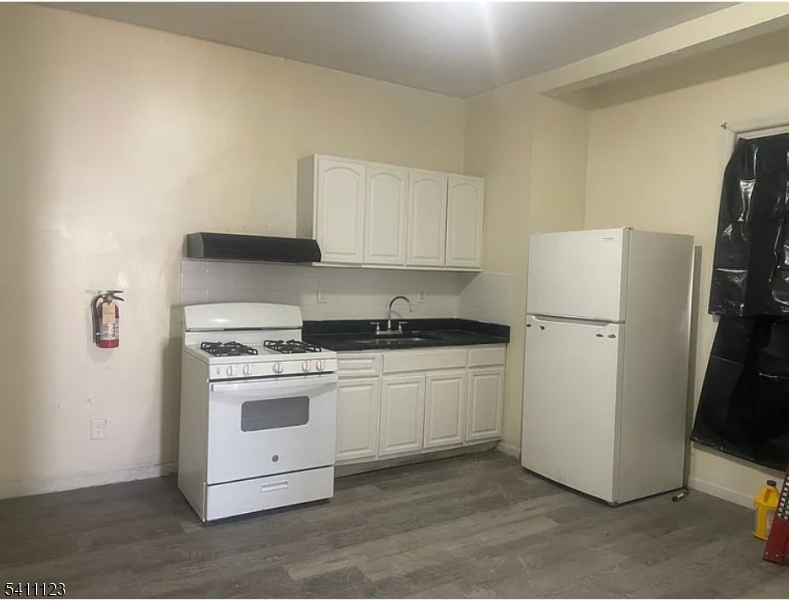 286 Broadway, Unit 2 Paterson, NJ 07501 - Photo 3 of 10