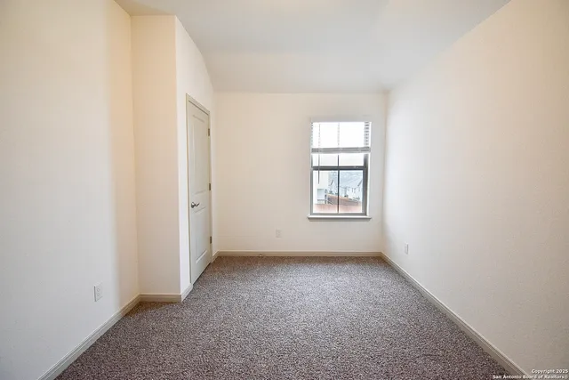 $1,850 | 10211 Tulipwood Run, Unit 101, San Antonio, TX 78252