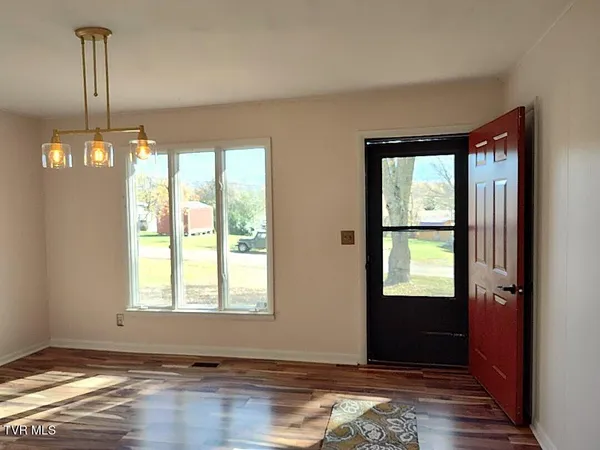 $159,000 | 2805 6th Avenue East, Big Stone Gap, VA 24219