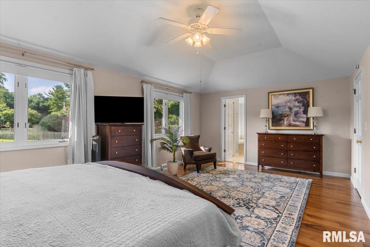2601 Meadow Pointe Drive Springfield, IL 62702 - Photo 18 of 46
