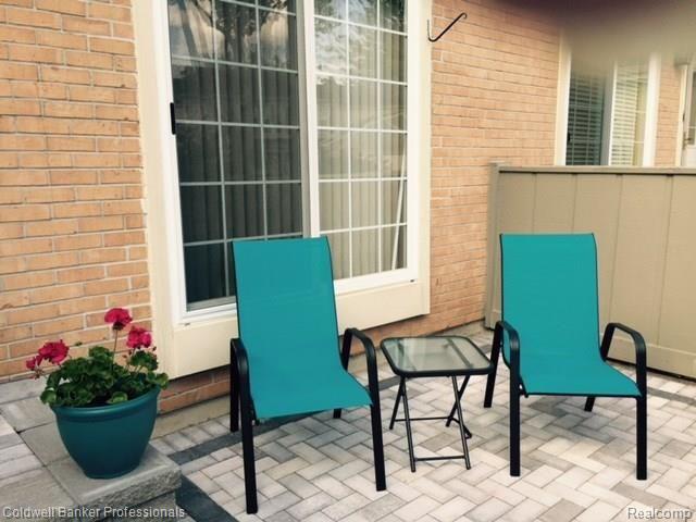 1275 Candlestick Lane, Unit 103 Rochester, MI 48306 - Photo 3 of 32 FullSizeRender_2.jpg