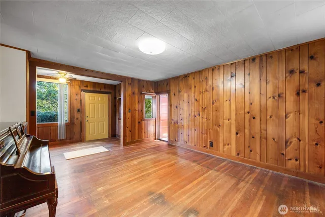 $499,000 | 27193 State Rte 20, Oak Harbor, WA 98277