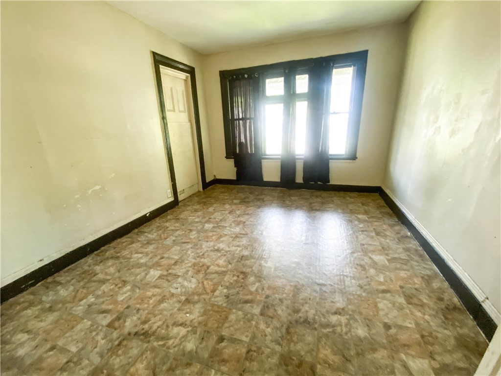 255 Ave A Rochester, NY 14621 - Photo 7 of 20