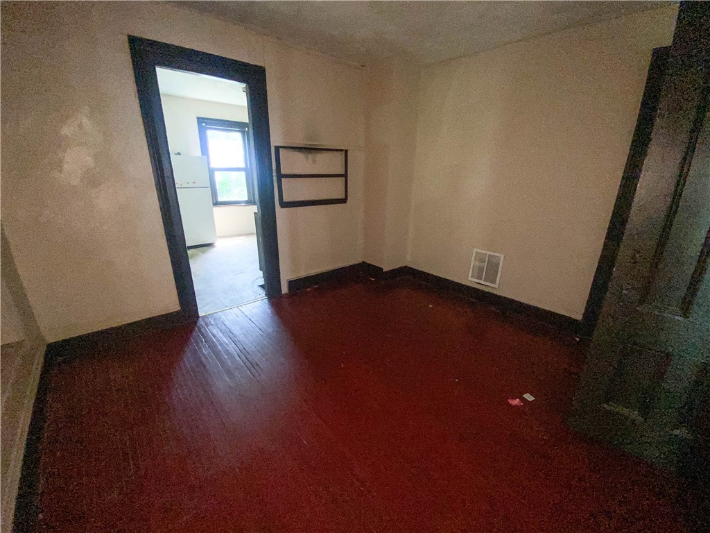 255 Ave A Rochester, NY 14621 - Photo 9 of 20