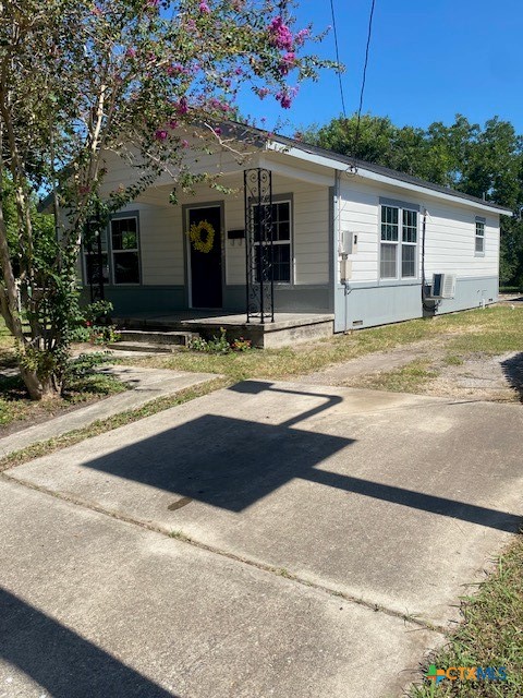 2405 Lone Tree Road Victoria, TX 77901 - Photo 2 of 13 a view of a house with a swimming pool