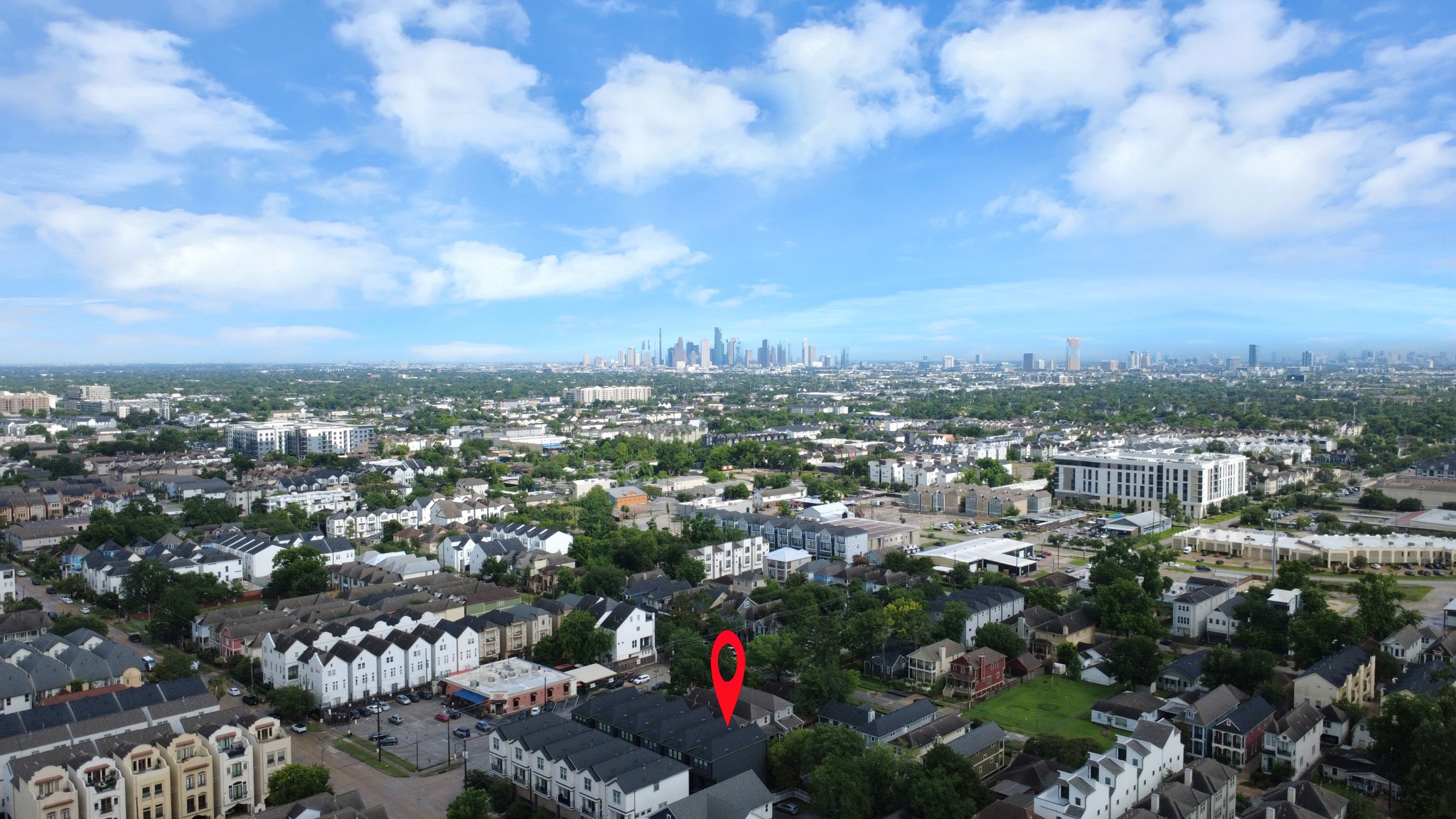 2211 Bevis Street Houston, TX 77008 - Photo 4 of 34