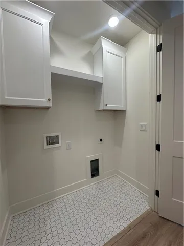 $695,000 | 333 Sugarview Road, Sugar Hill, GA 30518