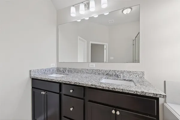 $2,300 | 151 Scenic Hills Court, Montgomery, TX 77356