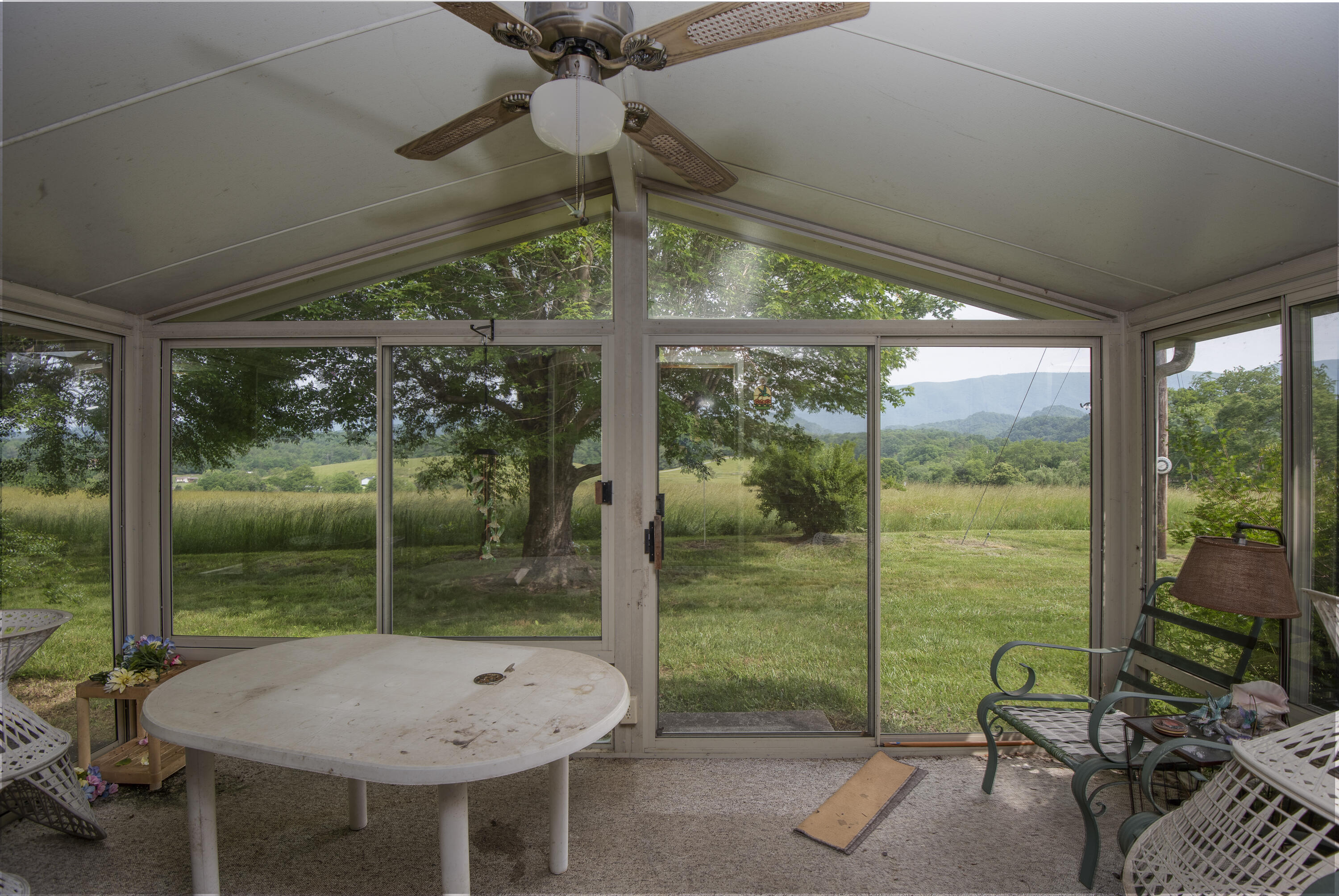 298 Morrell Town Road Bristol, TN 37620 - Photo 14 of 23 289-Morrell-Town-Bristol-TN-14