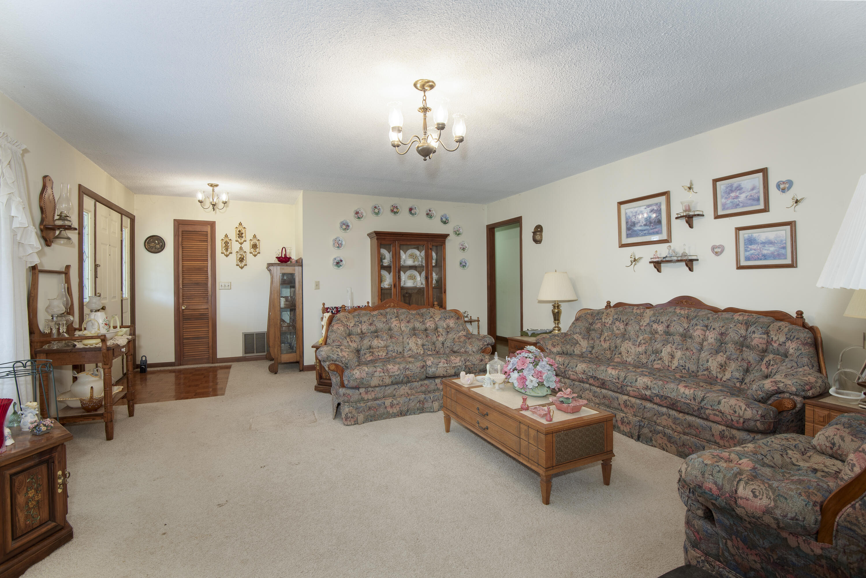 298 Morrell Town Road Bristol, TN 37620 - Photo 9 of 23 289-Morrell-Town-Bristol-TN-10