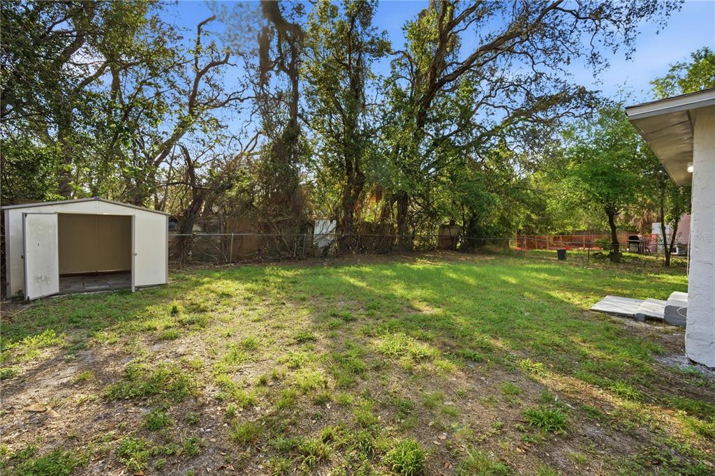 10019 North Jasmine Avenue Tampa, FL 33612 - Photo 18 of 23