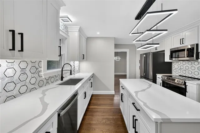 $789,900 | 3360 Diamond Hill Road, Cumberland, RI 02864