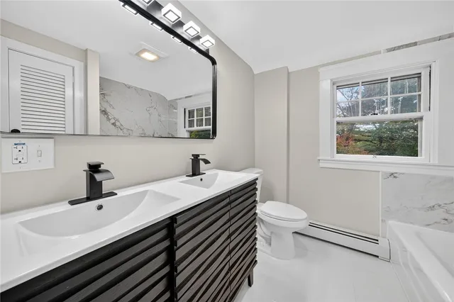 $789,900 | 3360 Diamond Hill Road, Cumberland, RI 02864