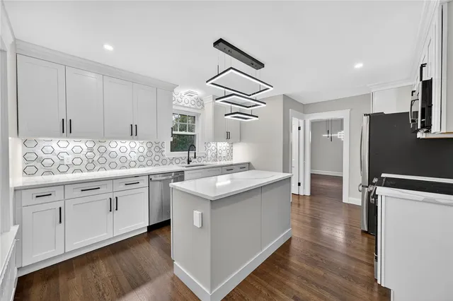 $739,900 | 3360 Diamond Hill Road, Cumberland, RI 02864