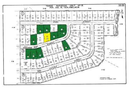 a black and white photo of a living room