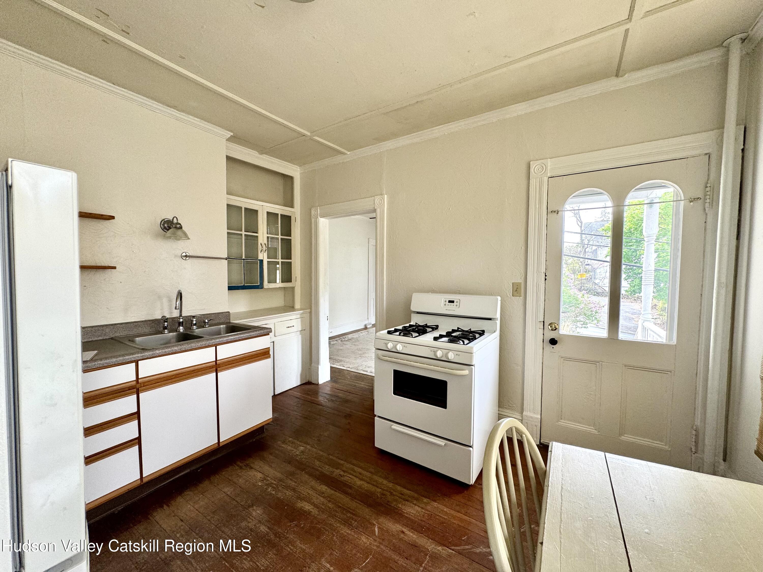 91-93 Bridge Street Catskill, NY 12414 - Photo 36 of 48 11