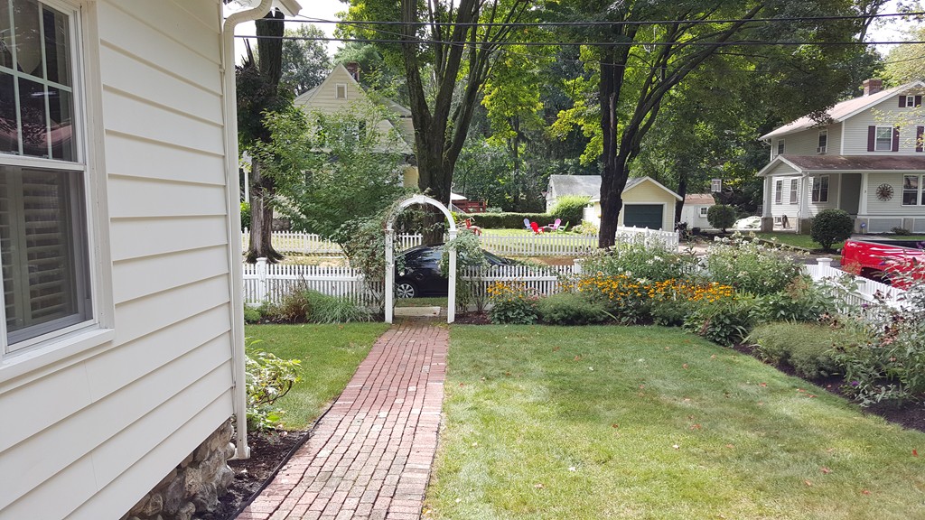 70 Eagle Road Worcester, MA 01605 - Photo 4 of 24 Gallery Image 4