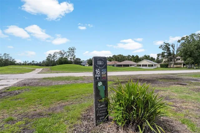 $2,750 | 5909 Wedgefield Drive, Zephyrhills, FL 33541