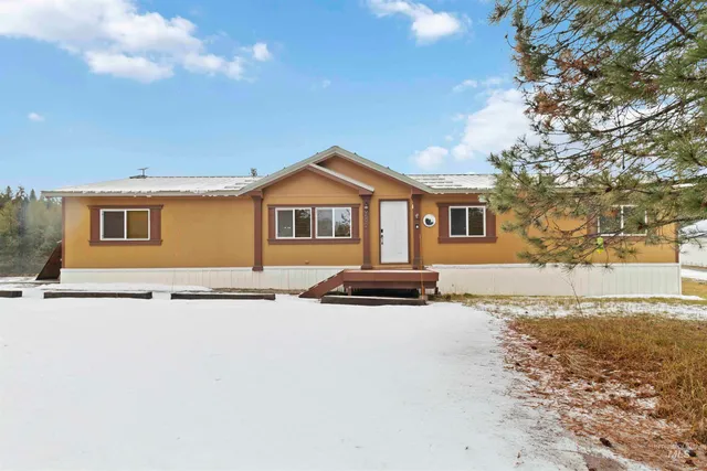 $425,000 | 9592 Packer John Road, Cascade, ID 83611