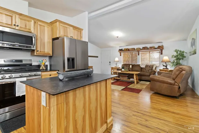 $425,000 | 9592 Packer John Road, Cascade, ID 83611