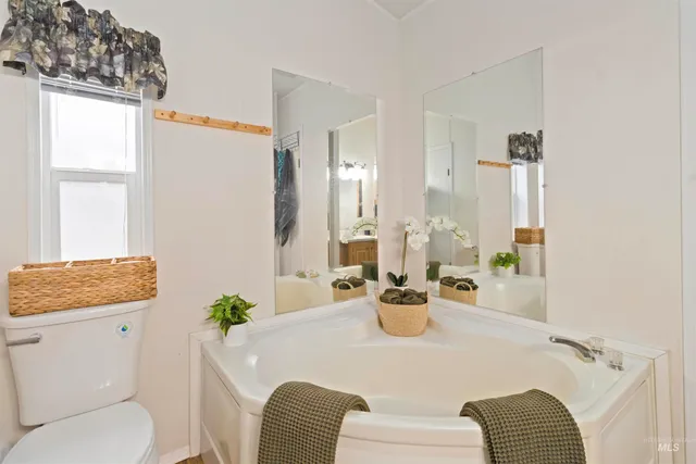 $425,000 | 9592 Packer John Road, Cascade, ID 83611