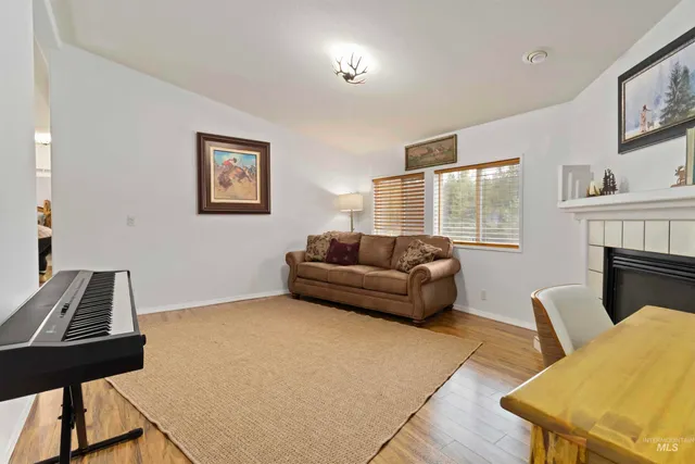 $425,000 | 9592 Packer John Road, Cascade, ID 83611