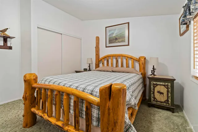 $425,000 | 9592 Packer John Road, Cascade, ID 83611