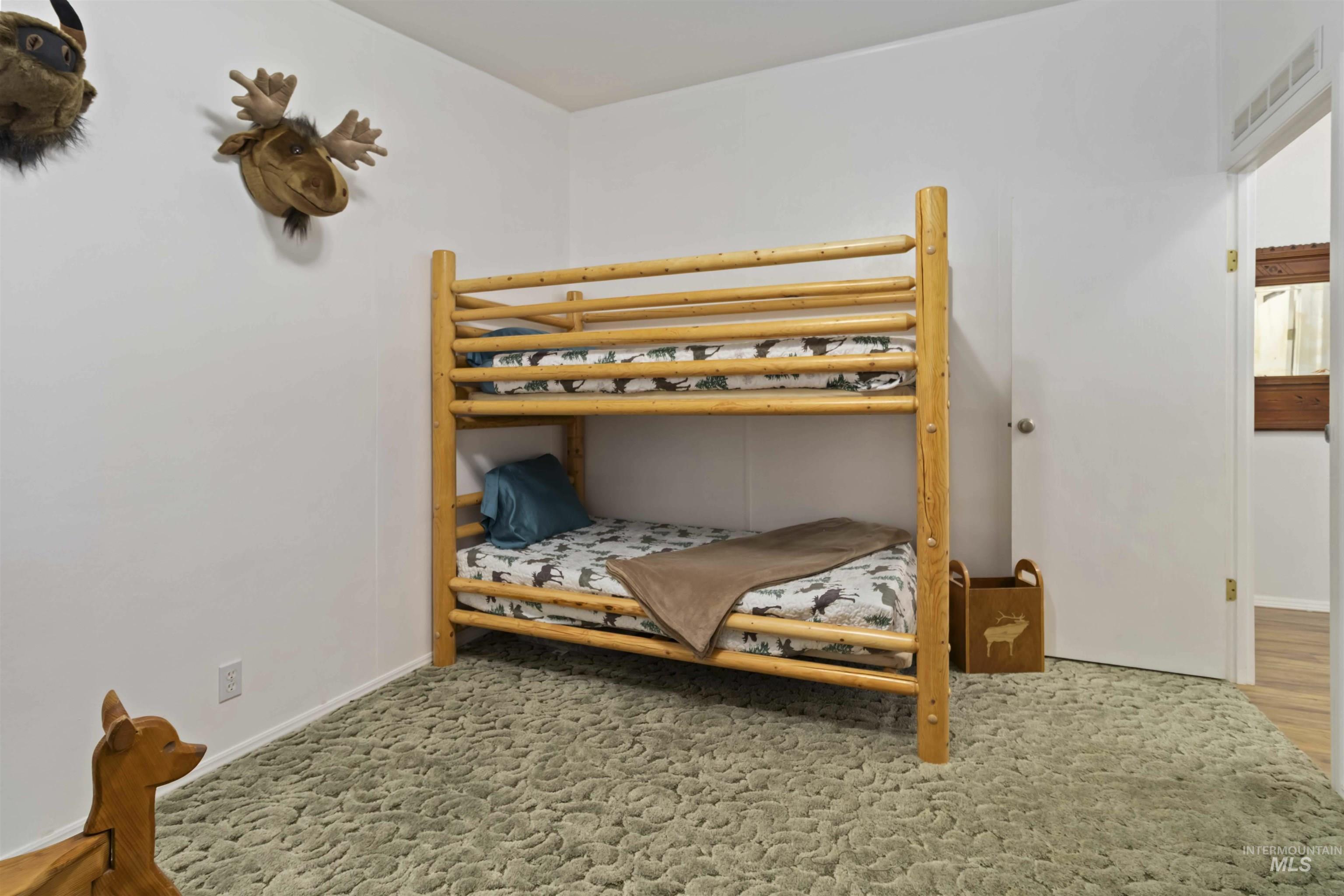 9592 Packer John Road Cascade, ID 83611 - Photo 38 of 47 View of carpeted bedroom