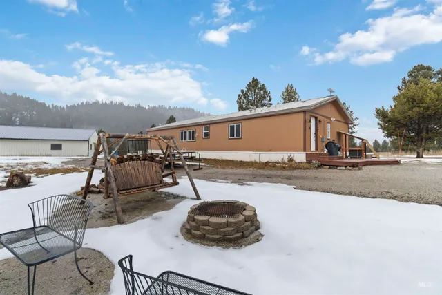 $425,000 | 9592 Packer John Road, Cascade, ID 83611