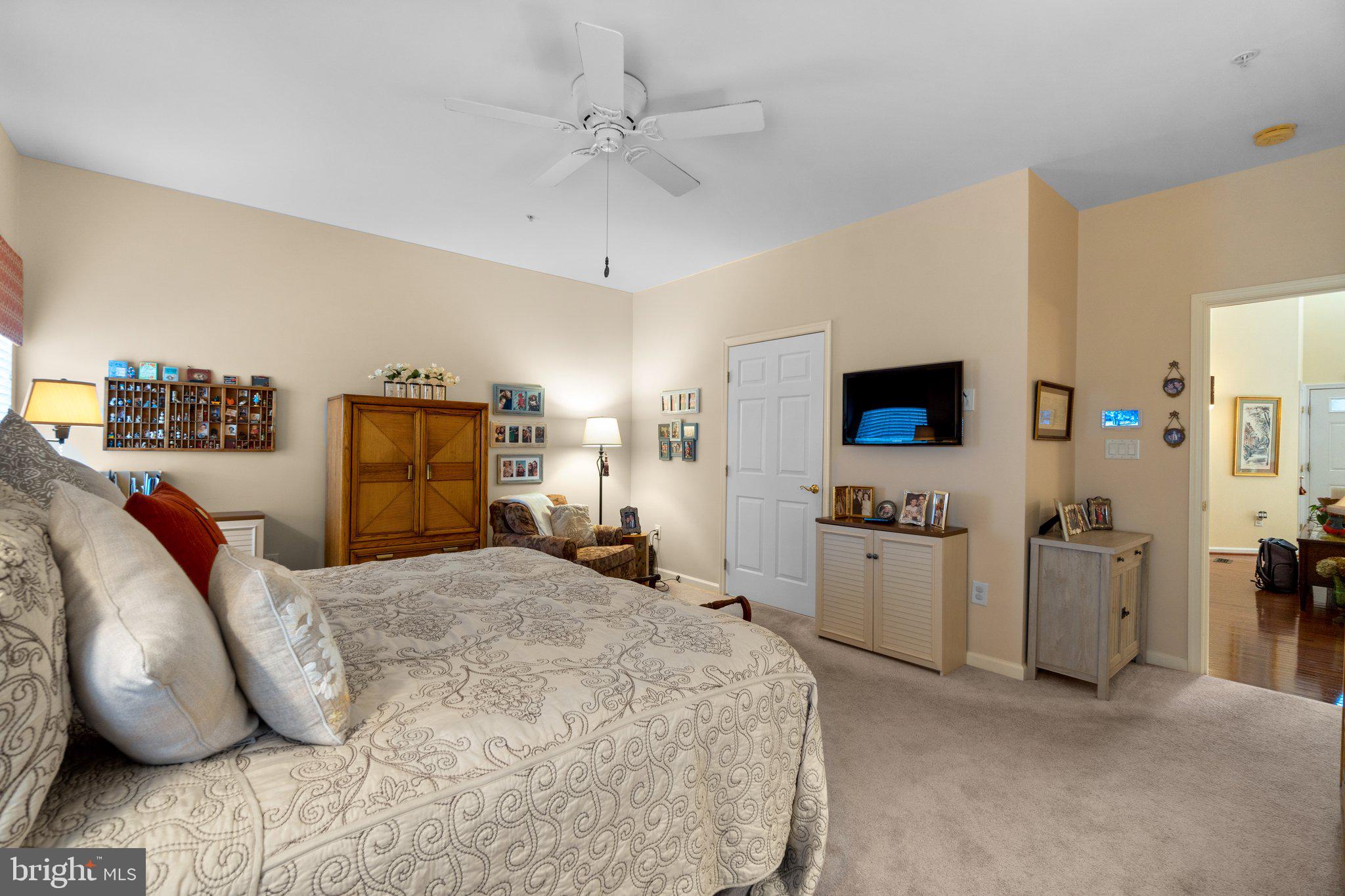 8318 Meadowsweet Road, Unit 8318 Baltimore, MD 21208 - Photo 18 of 50 Main Level Primary Bedroom