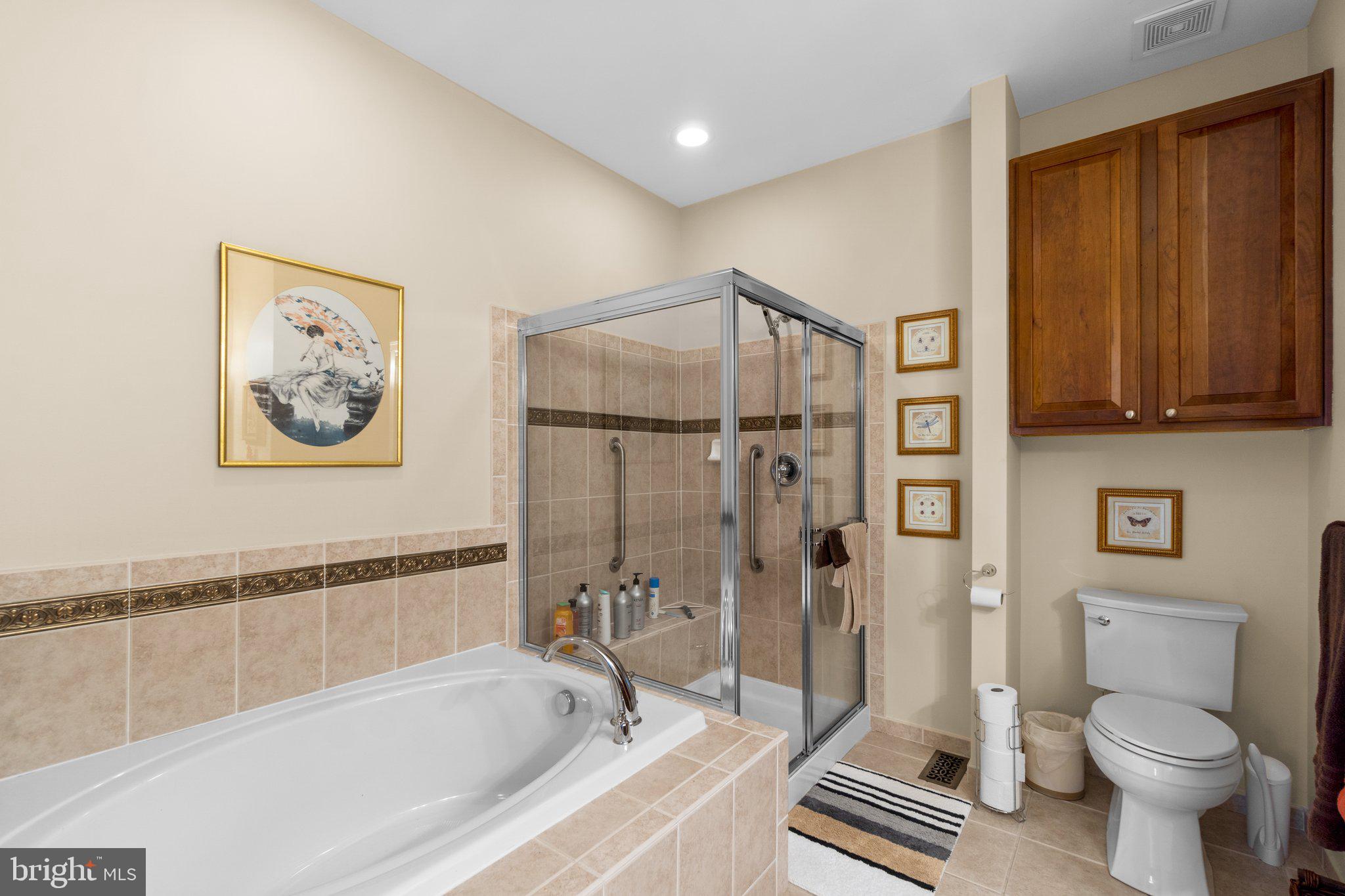8318 Meadowsweet Road, Unit 8318 Baltimore, MD 21208 - Photo 23 of 50 Main Level Primary Bathroom