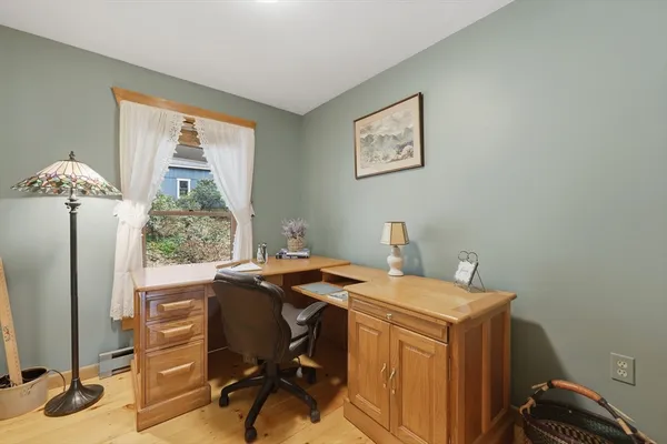 $989,900 | 104 South Shore Drive, Sturbridge, MA 01566