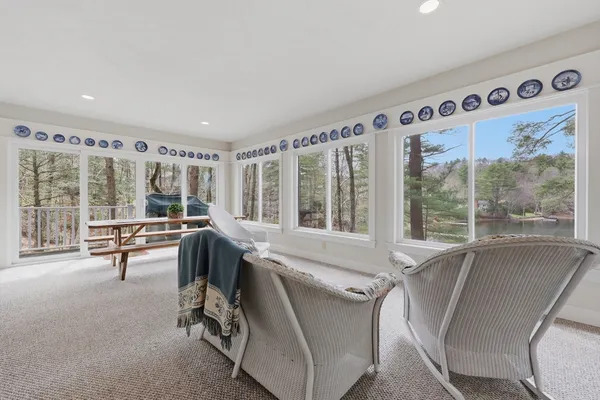 $989,900 | 104 South Shore Drive, Sturbridge, MA 01566