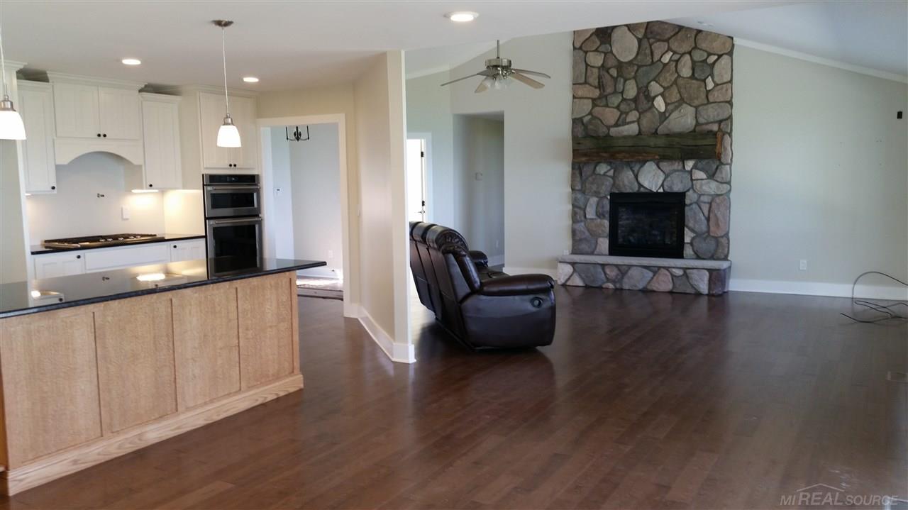 6137 Lakeshore Road Lexington, MI 48450 - Photo 7 of 53