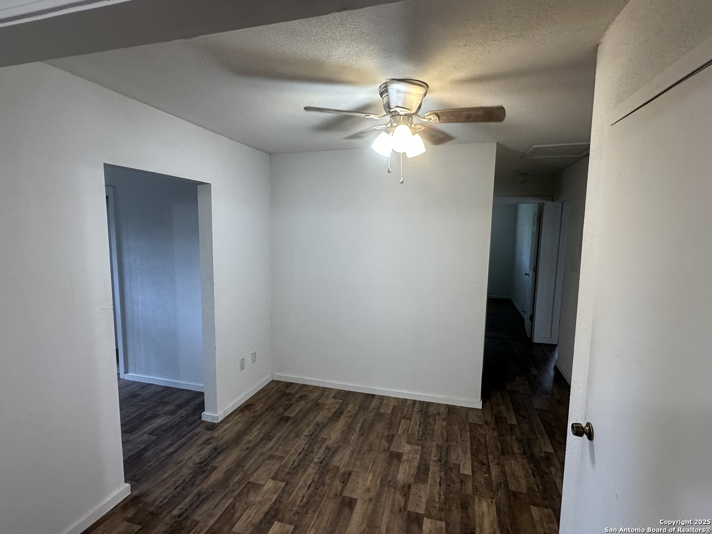 15314 Oak Street Lytle, TX 78052 - Photo 3 of 9