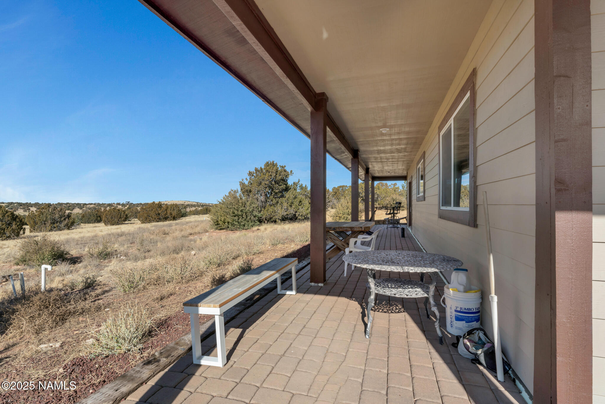 8752 South Lariat Road Williams, AZ 86046 - Photo 17 of 38 a view of balcony and deck
