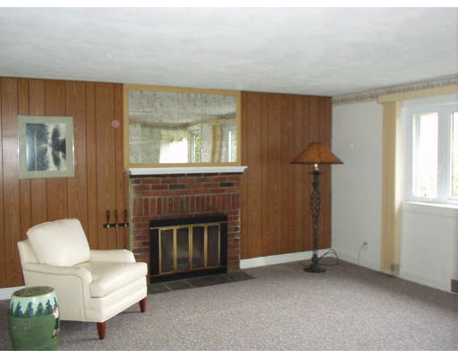 15 Worcester Road Sharon, MA 02067 - Photo 4 of 4 Gallery Image 4