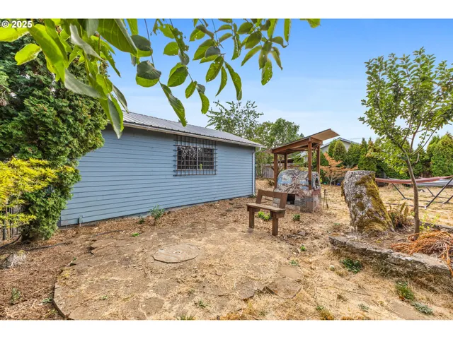 a view of a house with a outdoor space