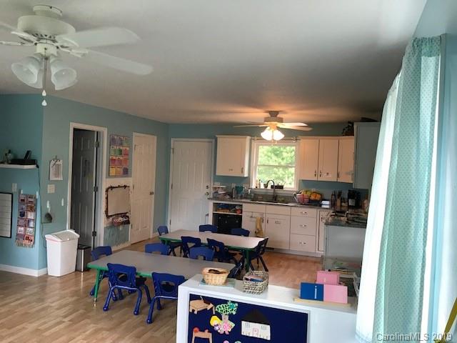 2370 Riceville Road Asheville, NC 28805 - Photo 8 of 13 Gallery Image 8