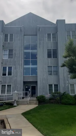 $80,000 | 5215 Le Parc Drive, Unit 2, Wilmington, DE 19809