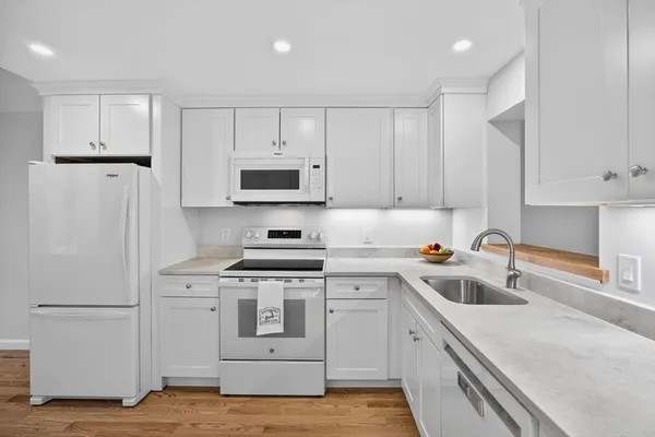 $759,000 | 16 West Woods Circle, Unit 16, Yarmouth, MA 02675