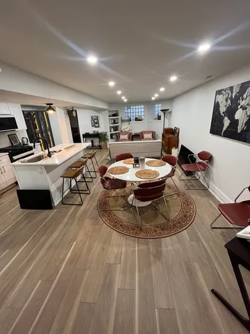 $1,900 | 6617 South Minerva Avenue, Unit G, Chicago, IL 60637