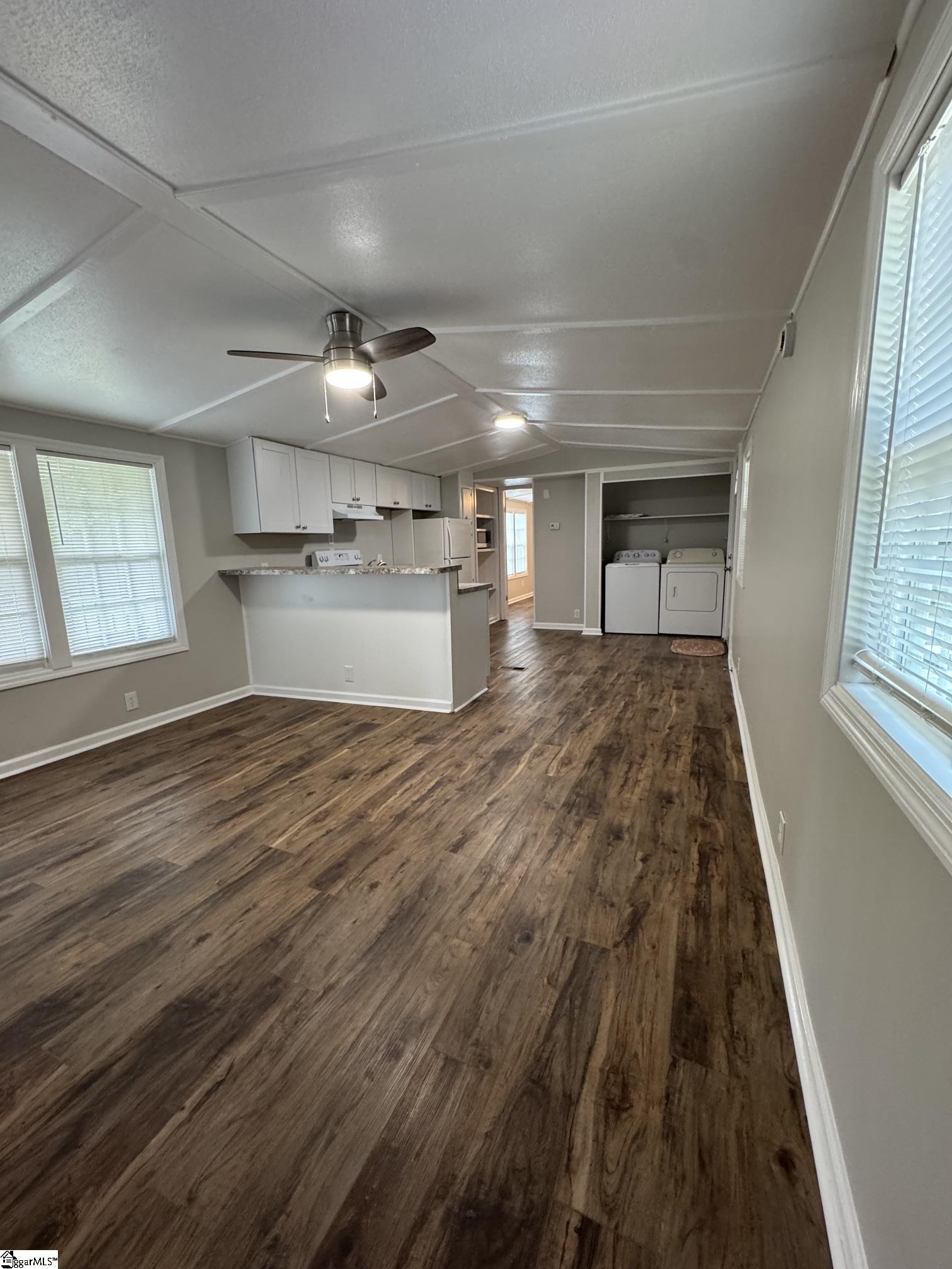 425 State Rd S-42-600 Greer, SC 29651 - Photo 2 of 23 Gallery Image 2