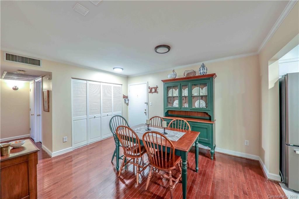 1323 Queens Road, Unit 203 Charlotte, NC 28207 - Photo 2 of 16