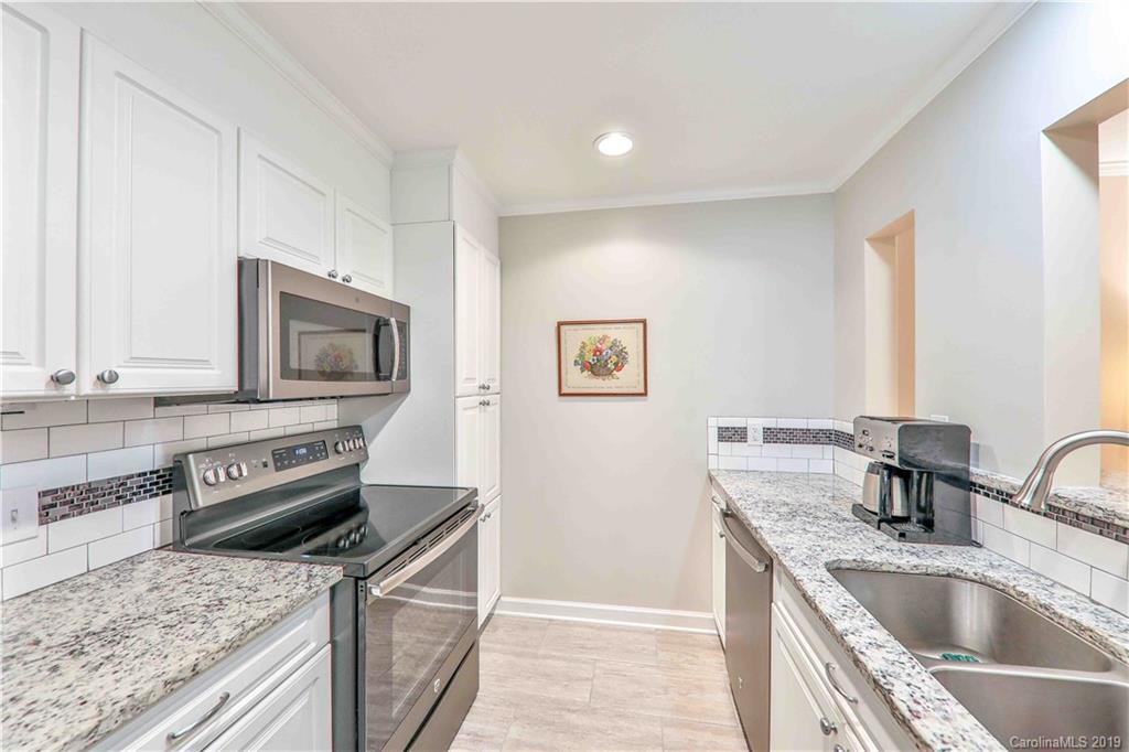 1323 Queens Road, Unit 203 Charlotte, NC 28207 - Photo 4 of 16