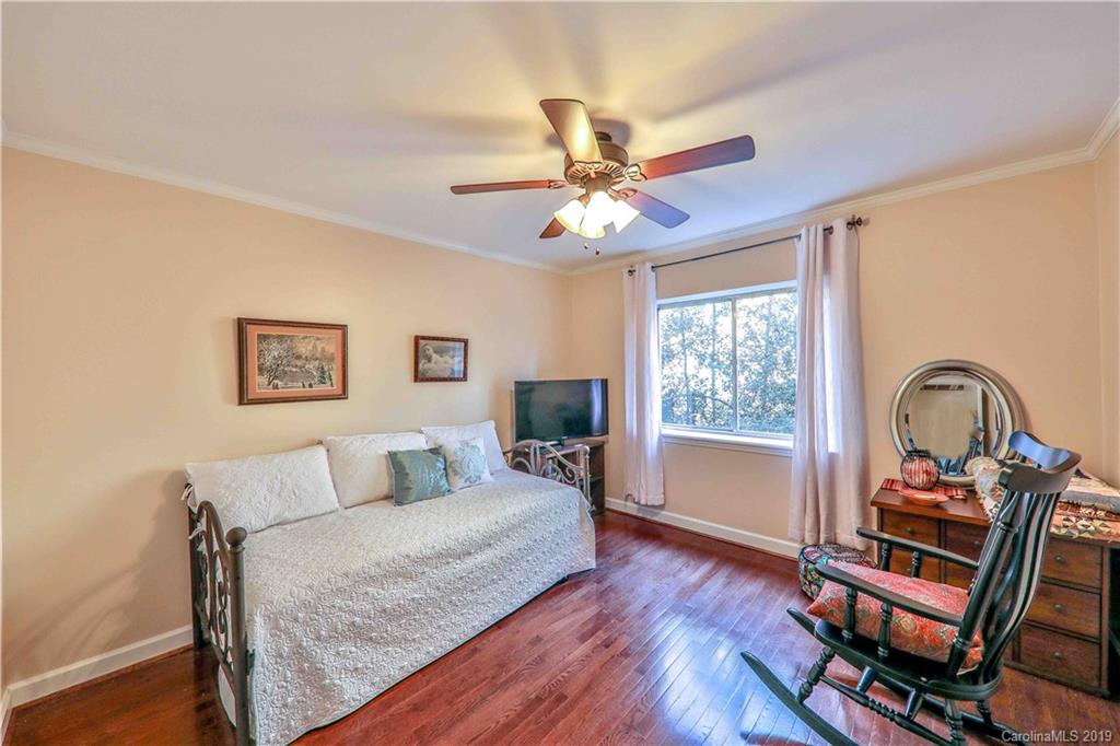 1323 Queens Road, Unit 203 Charlotte, NC 28207 - Photo 10 of 16